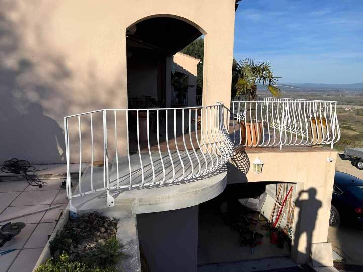 Pose de garde corps sur mesure Saint-Pons-la-Calm